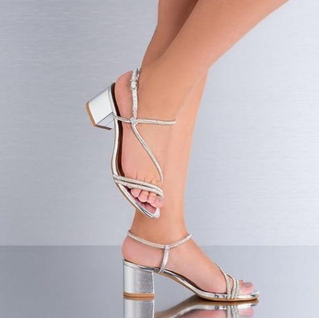 Sandlia Feminina Vizzano Sandália Salto Grosso Sandalias Dafiti