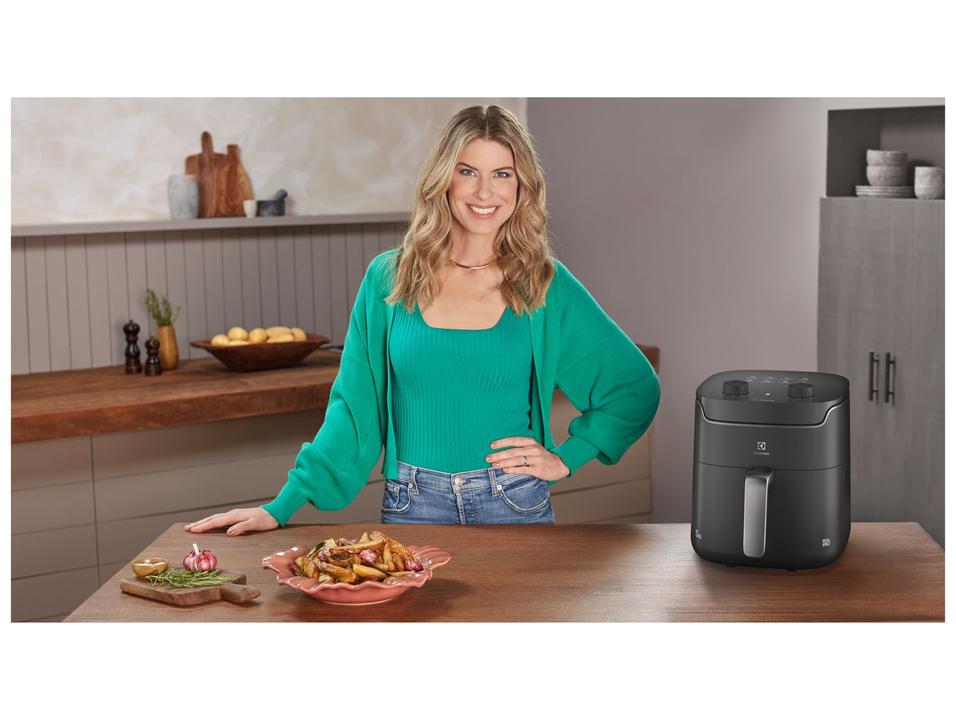 Air Fryer Electrolux Efficient por Rita Lobo EAF40 Cinza com Timer 4L - 5