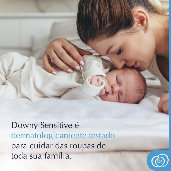 Amaciante Downy Concentrado Sensitive Hipoalergênico para Roupa de Bebê 1,35L - 1