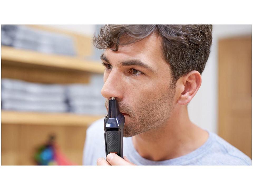 Aparador de Pelos Philips Multigroom 3000 MG3711/15 1 Velocidade com Acessório - 11