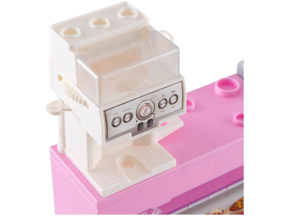 Boneca Barbie Barista com estação de cafeteria, bebidas e acessórios. Crie histórias cheias de sabor, criatividade e diversãO: - 7