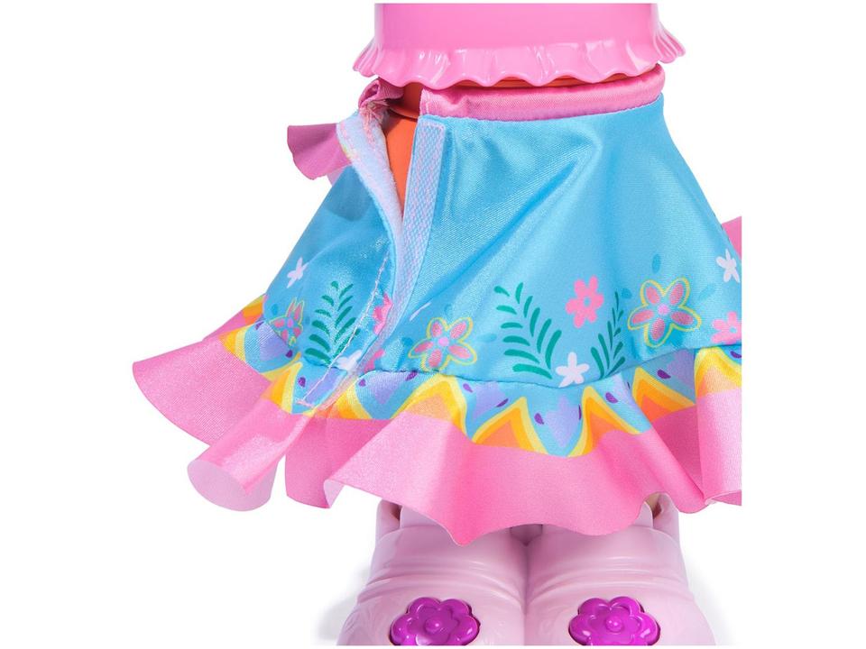 Boneca Dora A Aventureira Baila Comigo Emite Som - 6