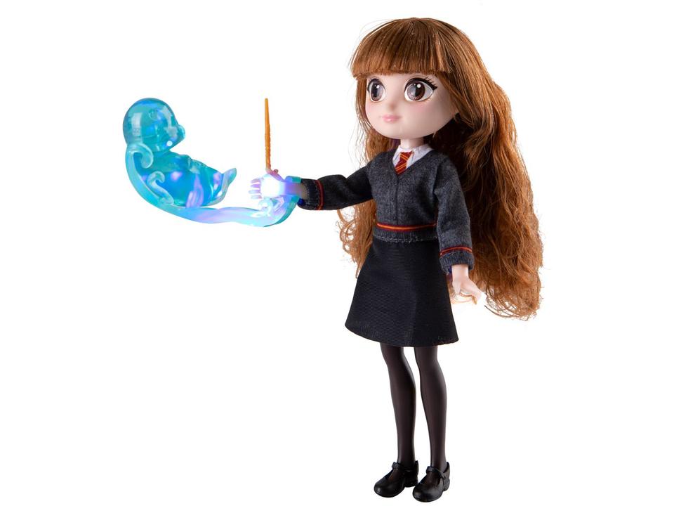 Boneca Harry Potter Hermione com Patrono e Luz - 1