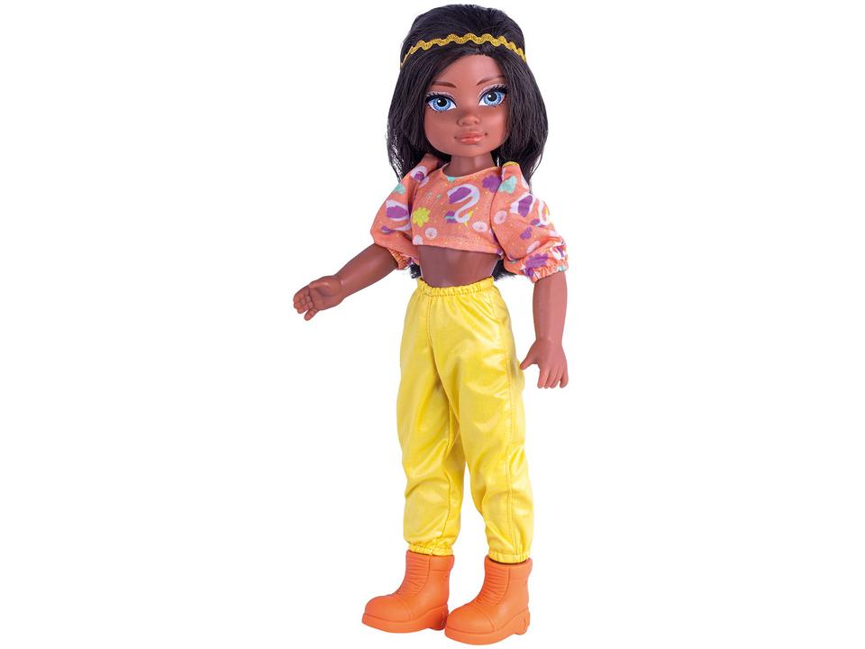 Boneca Morena Charmosa Surprise com Acessórios - 1