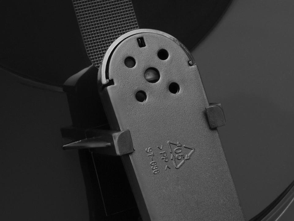 Cafeteira Elétrica Britânia CP30 Preta - 12