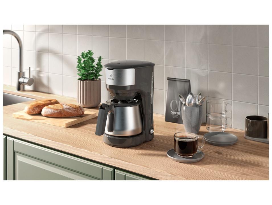 Cafeteira Elétrica Electrolux Efficient ECM22  Jarra Inox 30 Xícaras Preta 4911AOBR405 - 4