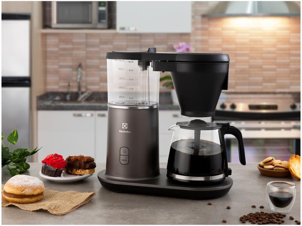 Cafeteira Elétrica Electrolux Expert CMP70 - 1