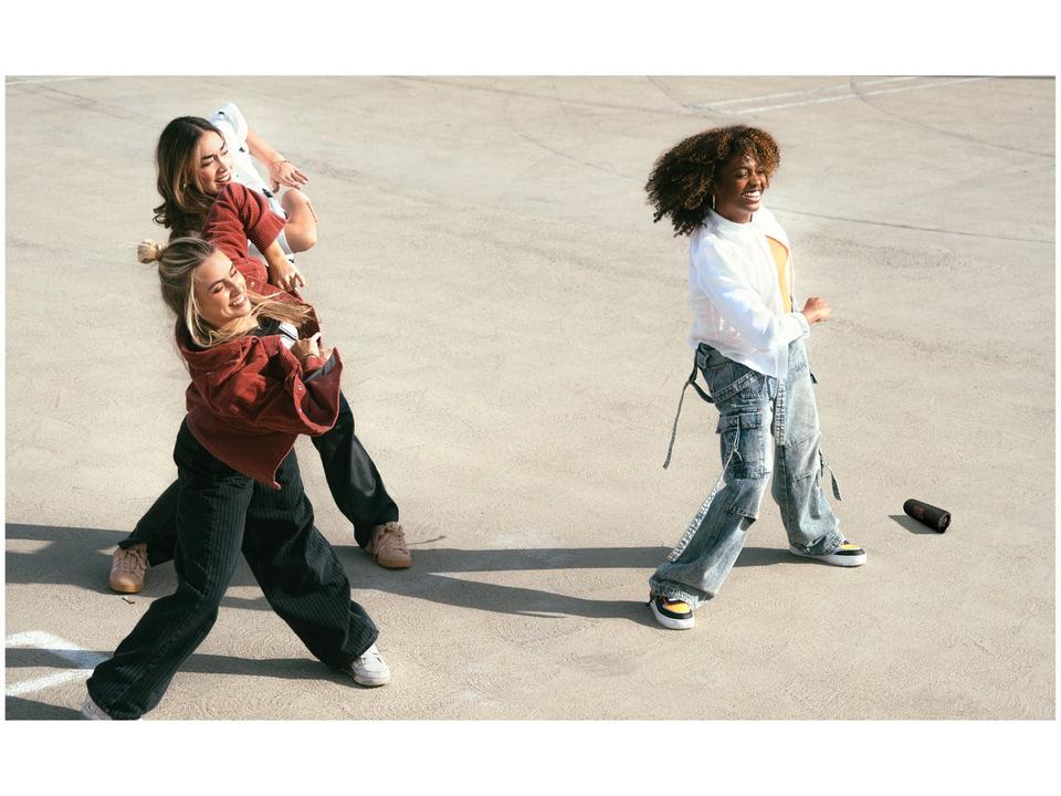 Caixa de Som JBL Flip 7 JBLFLIP7BLKBR Bluetooth Amplificada Portátil IP68 25W RMS - 2