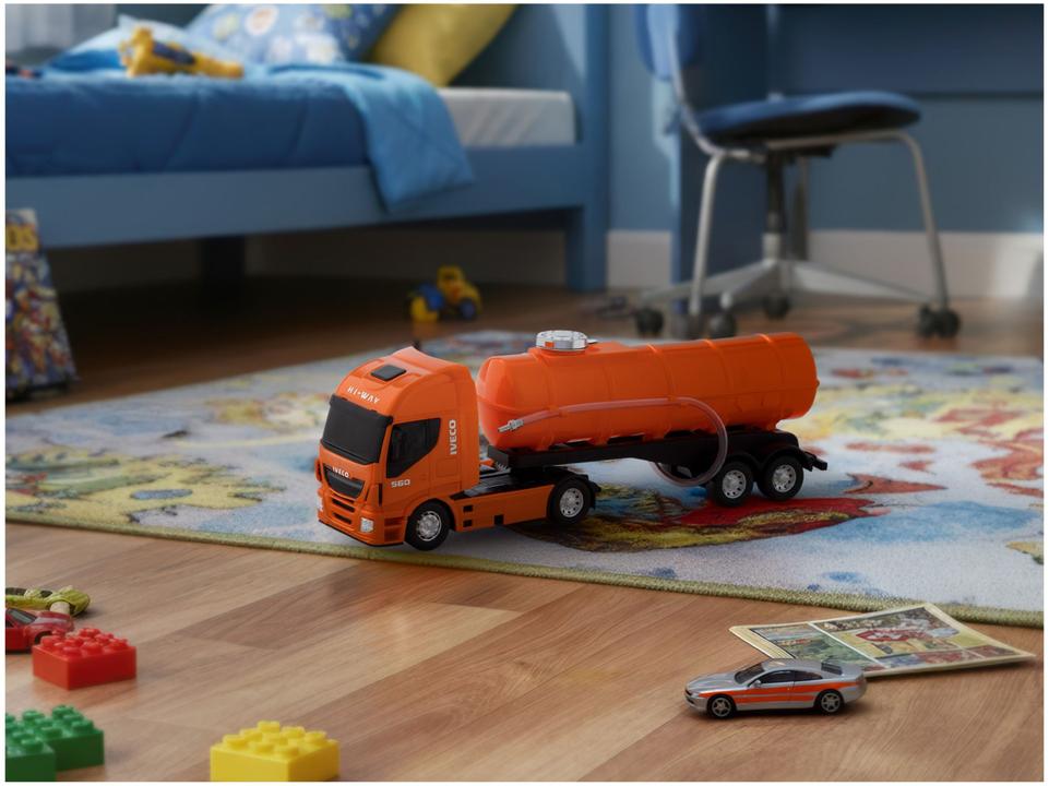 Caminhão de Brinquedo Iveco Hi-Way Tanque - 2