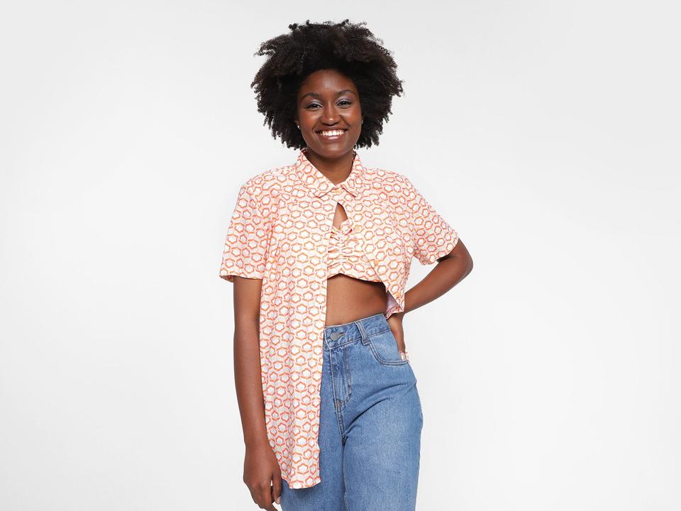 Camisa Vista Magalu Alongada Flores Assimétrico Recorte Lateral - 3