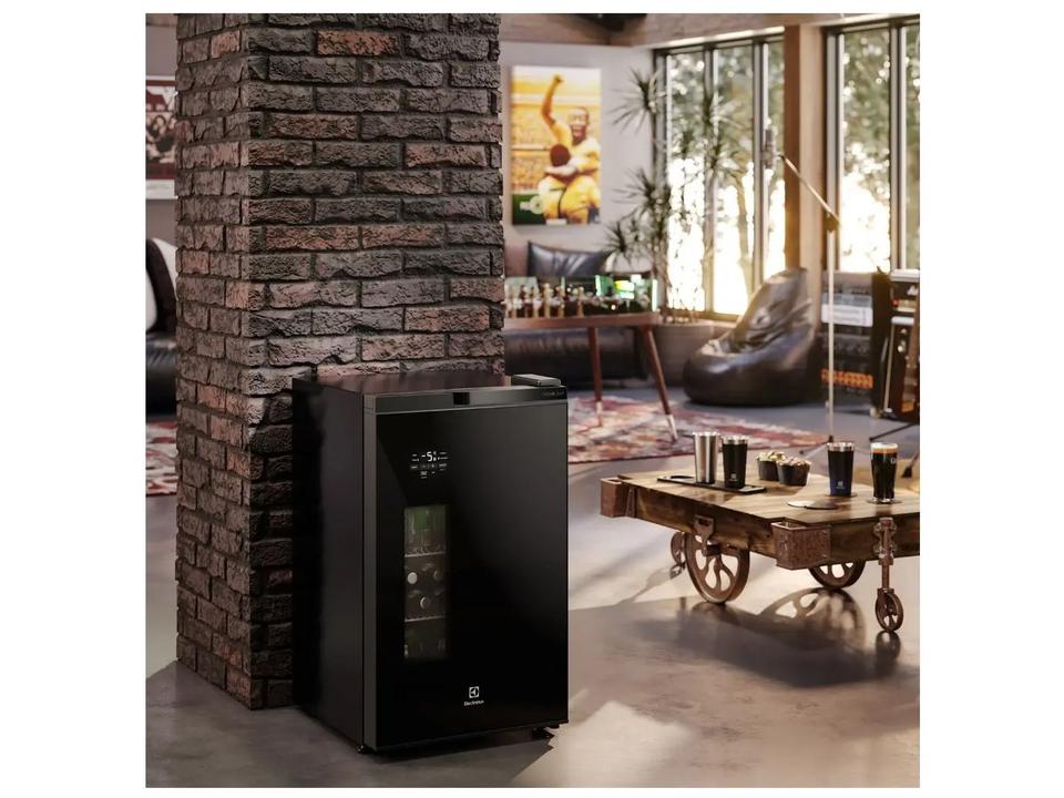 Cervejeira Electrolux Home Bar EB100 Vertical Preta 100L Frost Free - 1