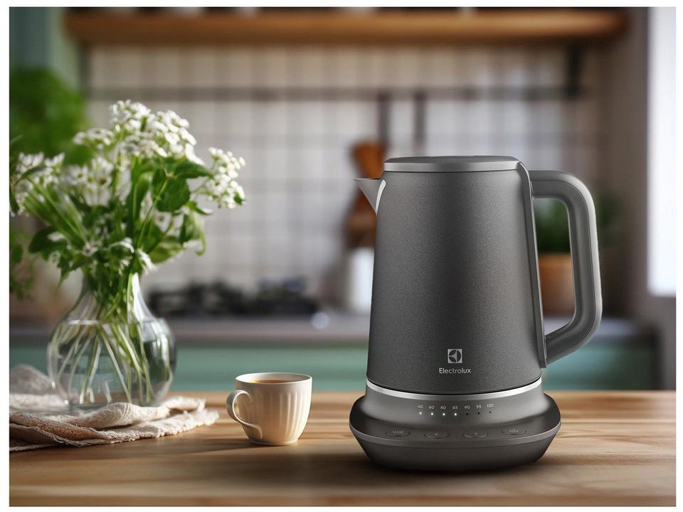 Chaleira Elétrica Electrolux EKP70 Inox 1,7L - 1