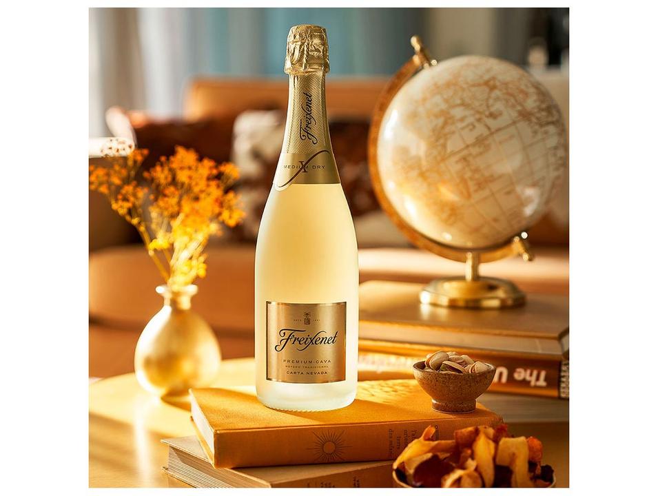 Espumante Branco Demi Sec Freixenet Classic Carta Nevada 750ml - 1