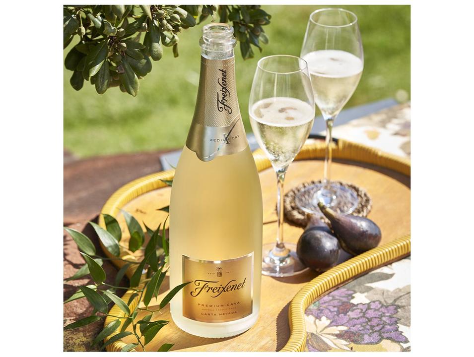 Espumante Branco Demi Sec Freixenet Classic Carta Nevada 750ml - 3