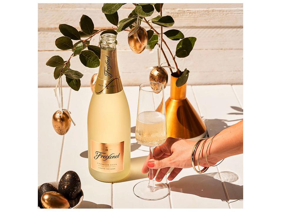 Espumante Branco Demi Sec Freixenet Classic Carta Nevada 750ml - 4