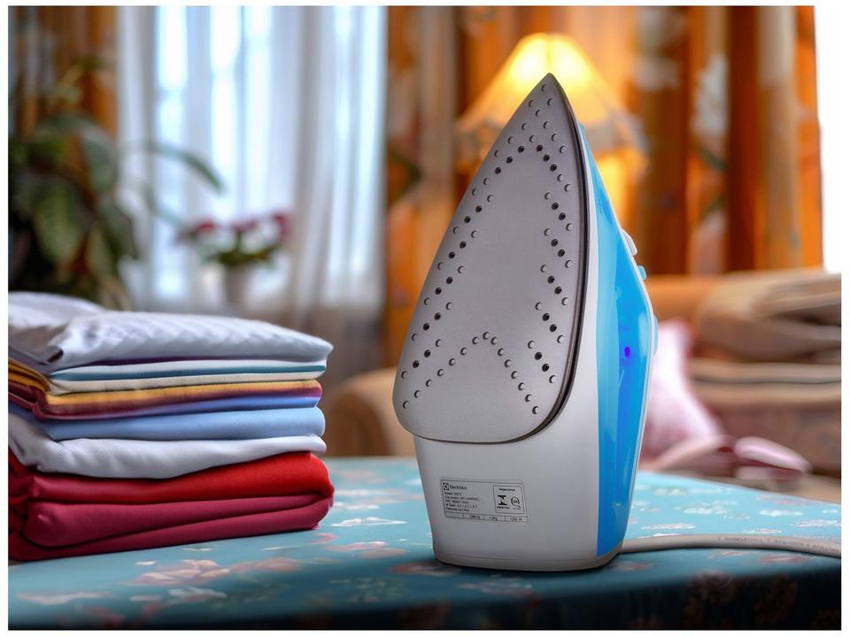 Ferro de Passar a Vapor e a Seco Electrolux - 10