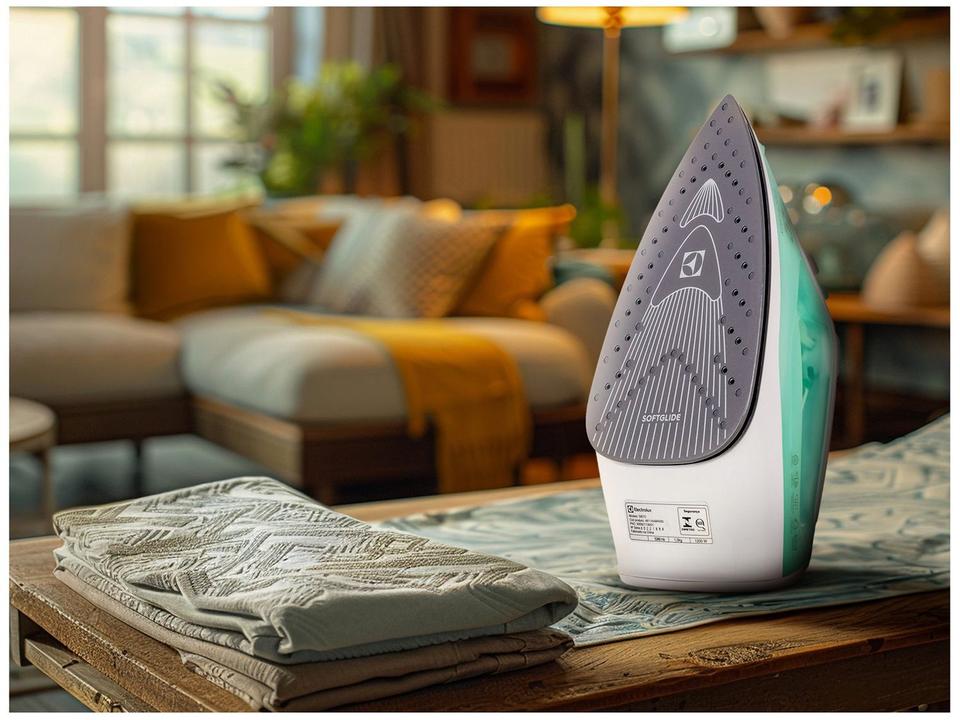 Ferro de Passar a Vapor e a Seco Electrolux - 9