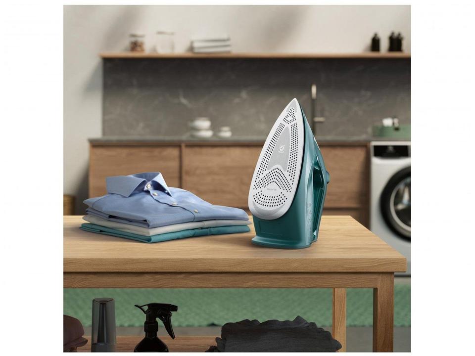Ferro de Passar Roupa a Vapor e a Seco Electrolux Experience Care com Triplo Desligamento Automático - 2