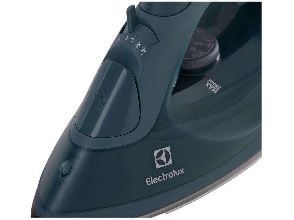 Ferro de Passar Roupa a Vapor e a Seco Electrolux Experience Care com Triplo Desligamento Automático - 9