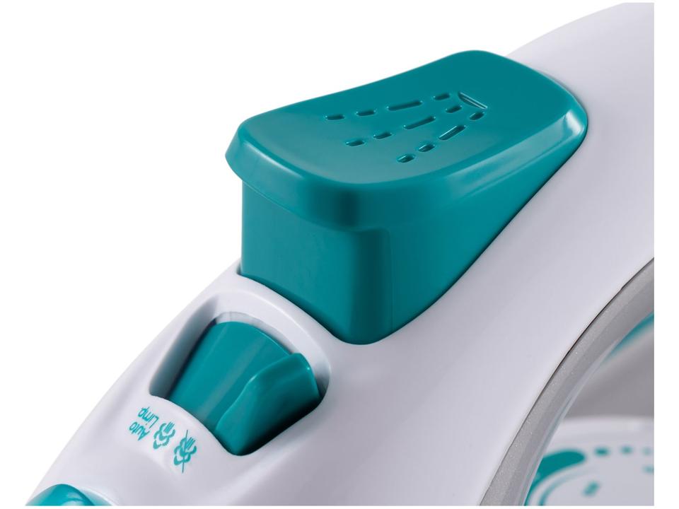 Ferro de Passar Roupa a Vapor Mondial - 11