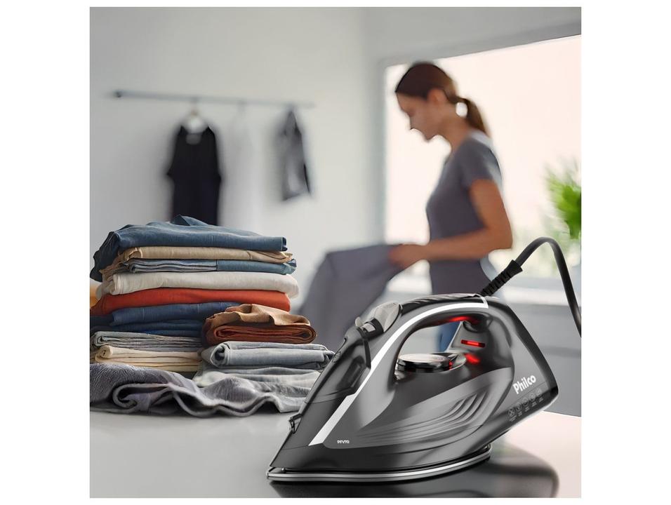 Ferro de Passar Roupa a Vapor Philco PFV70 Preto - 4