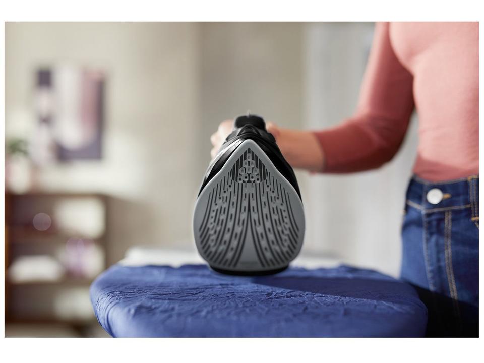 Ferro de Passar Roupa a Vapor Philips - 5000 Series DST5040 Preto - 2