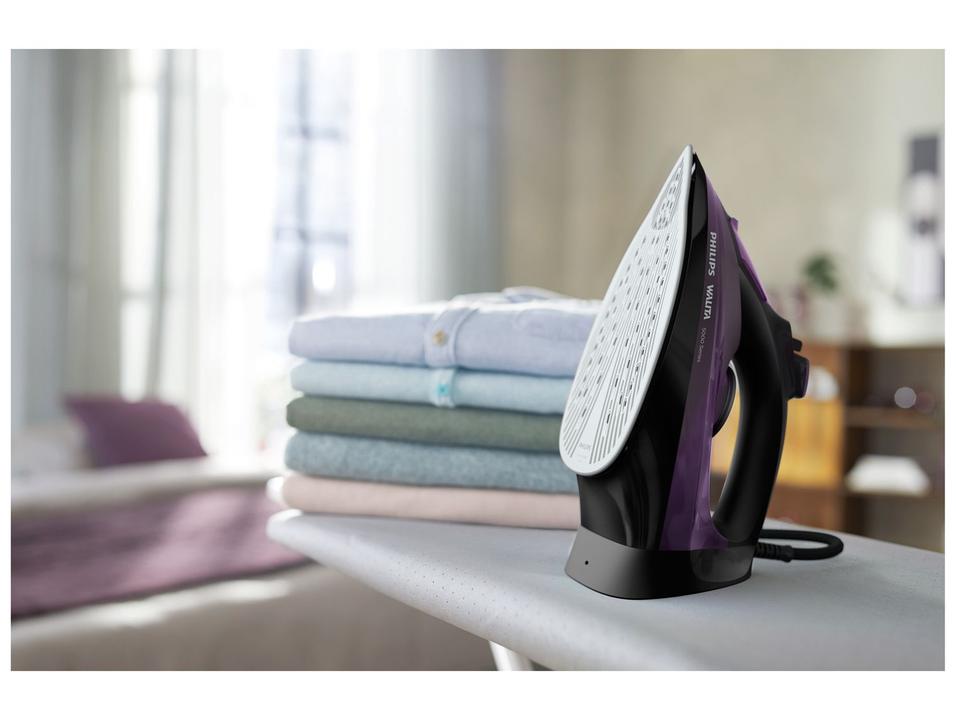 Ferro de Passar Roupa a Vapor Philips Walita Série 5000 DST5030 Roxo e Preto DST5030/80 - 5