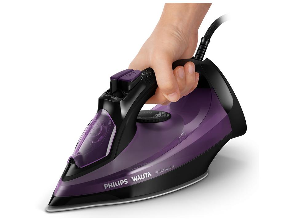 Ferro de Passar Roupa a Vapor Philips Walita Série 5000 DST5030 Roxo e Preto DST5030/80 - 6