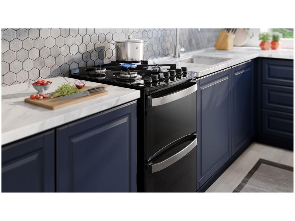 Fogão 4 Bocas Electrolux Preto Mesa de Vidro com Timer VaporBake FE4DP - 2