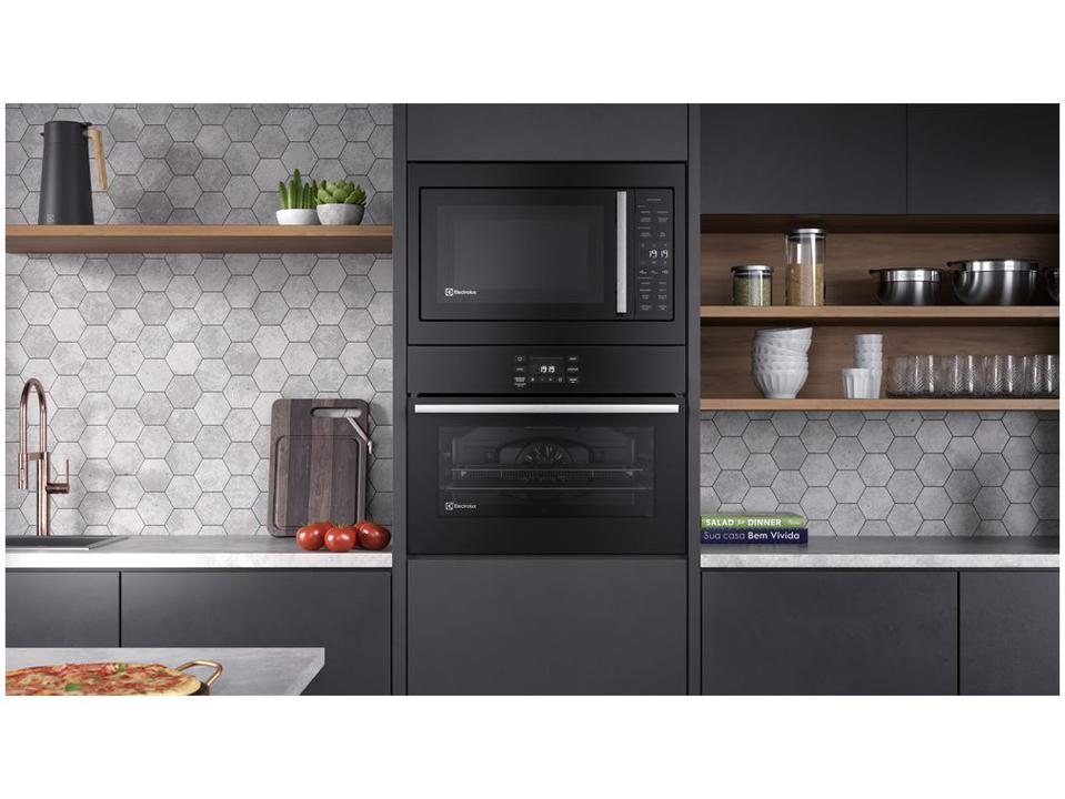 Forno Elétrico de Embutir Electrolux Multifuncional 50L Preto Experience OE5EA - 15