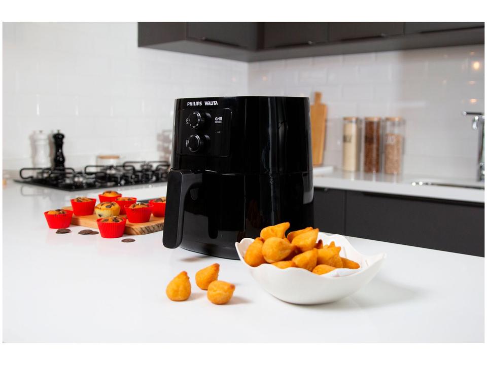 Fritadeira Elétrica sem Óleo/Air Fryer Philips - Walita Spectre Série 3000 Grill Edition Preta 4,1L - 110 V - 7