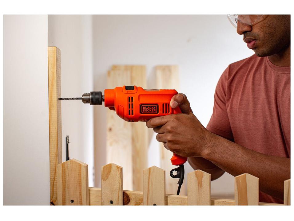 Furadeira de Impacto Black+Decker 550W BED710550 - 7