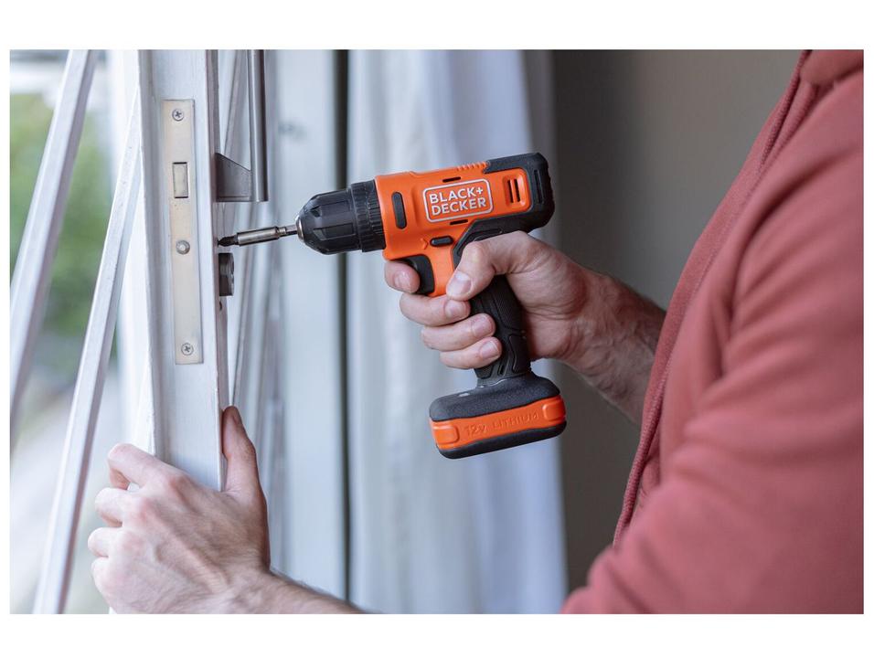 Furadeira e Parafusadeira de Impacto Black+Decker a Bateria 20 Peças BCD712VHD-BR - 7