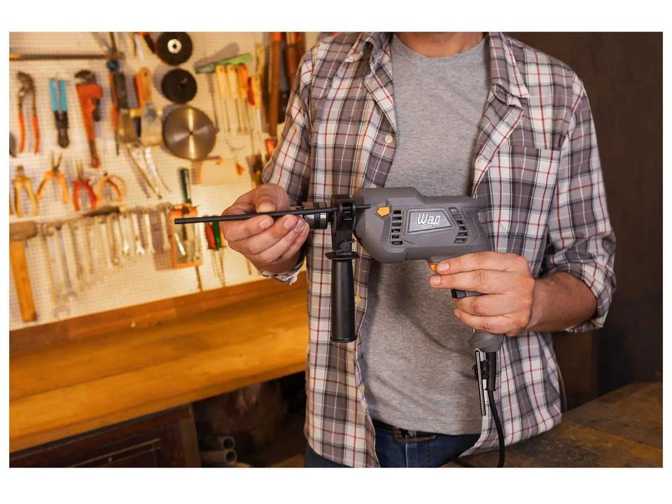 Furadeira e Parafusadeira de Impacto Wap 700W com Maleta 12 Peças WF 700K10 - 12