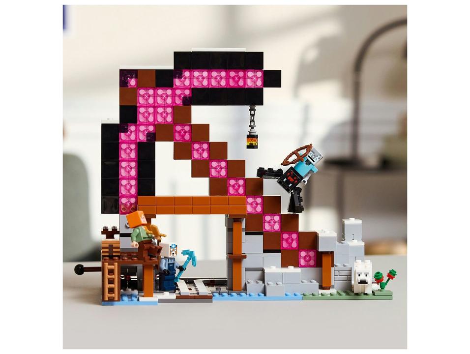 LEGO A Mina da Picareta 21277 530 Peças - 3