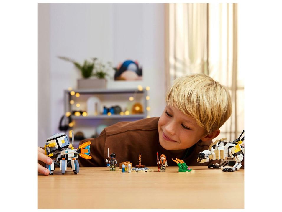 LEGO Aloy e Varl vs. Carapaça e Dente-Serrado 7703 - 3