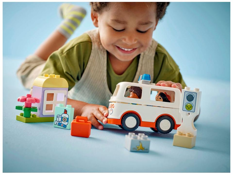 LEGO Ambulância e Motorista 10447 - 2