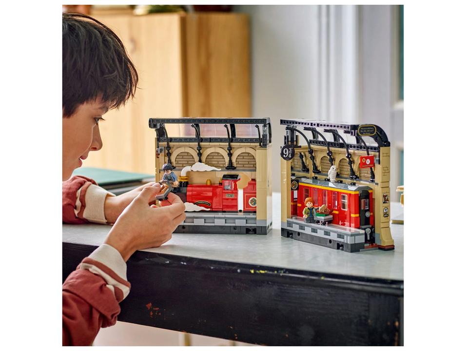 LEGO Aparador de Livros: O Expresso de Hogwarts - 2