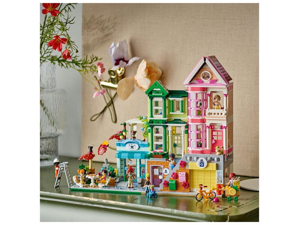 LEGO Apartamentos e Lojas de Heartlake City 42670 - 3