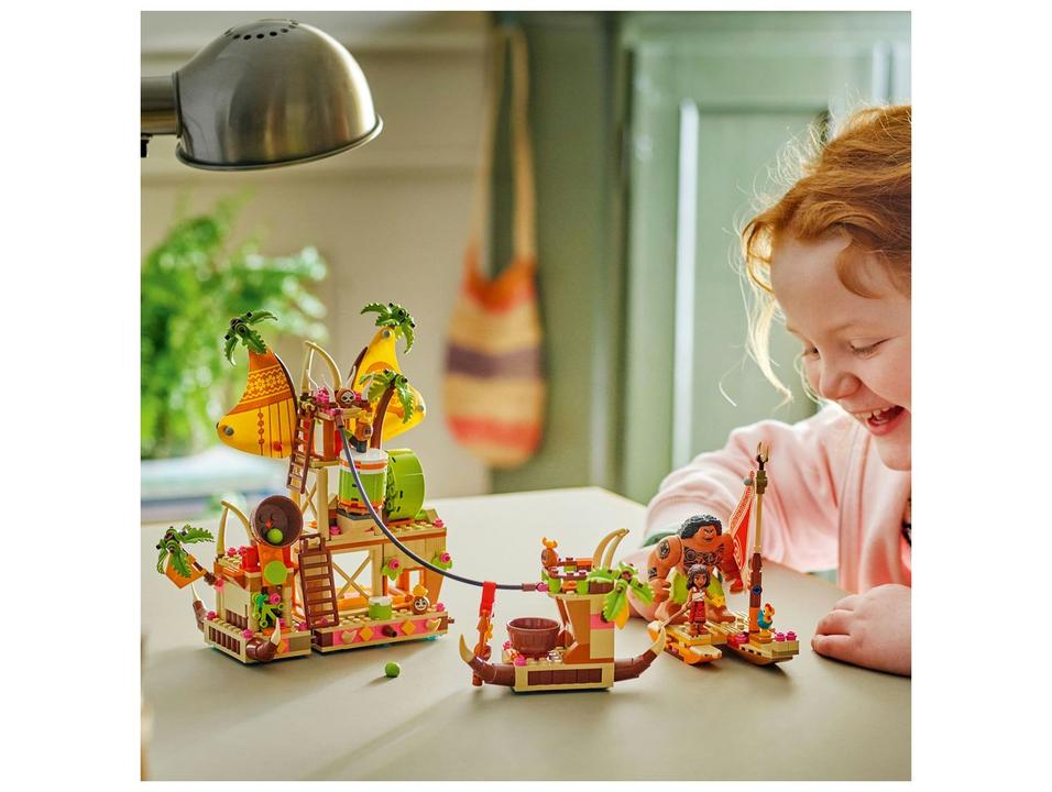 LEGO Barcaça Kakamora 43258 572 Peças - 1