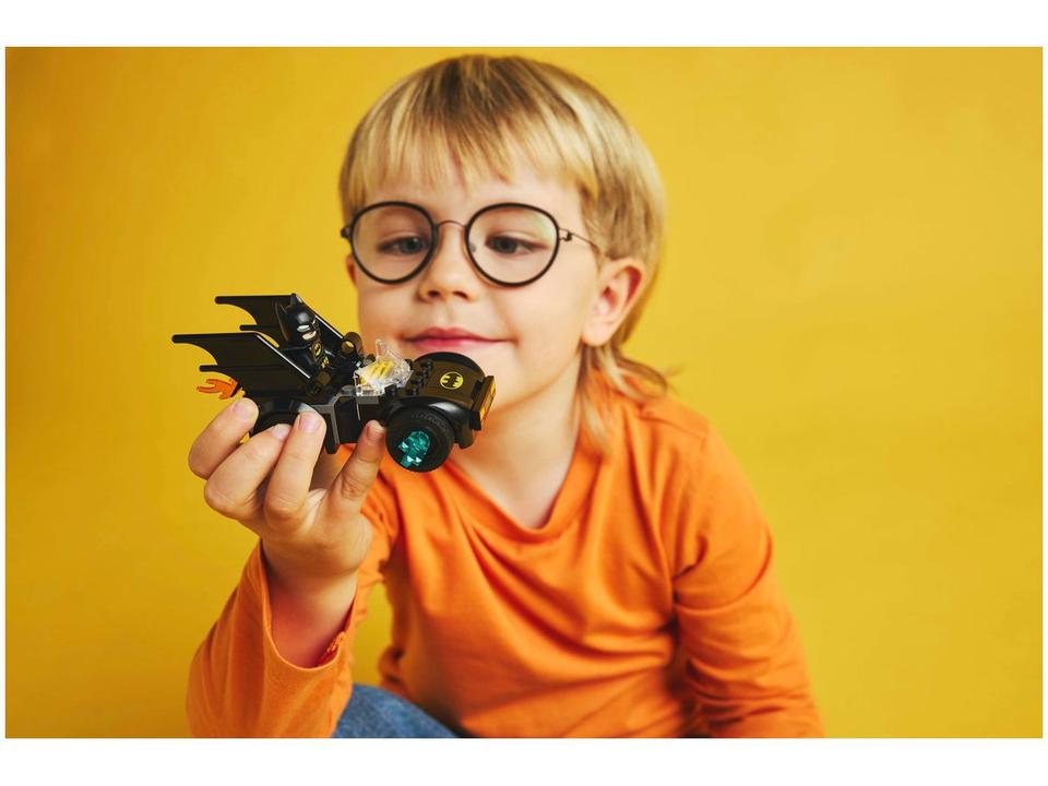 LEGO Batman e Batmóvel vs Sr Frio 76301 - 2