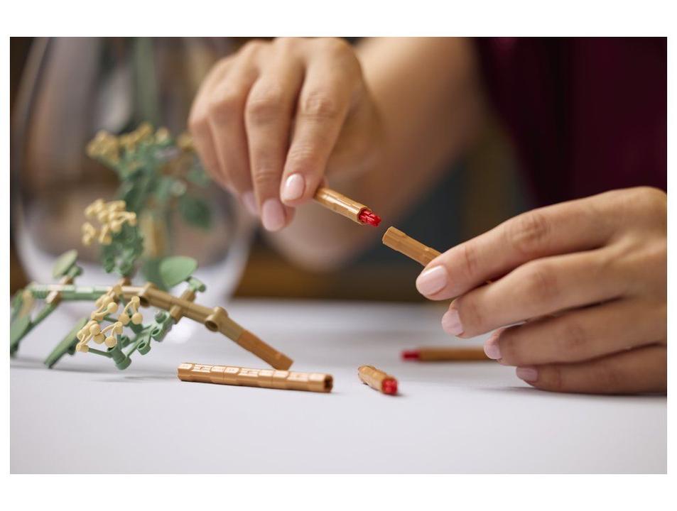 LEGO Botanicals Buquê de Girassóis 11502 686 Peças - 2