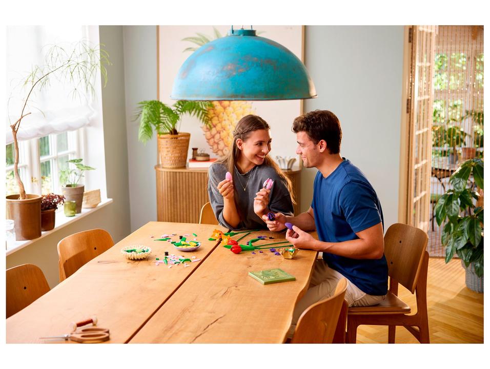 LEGO Botanicals Buquê de Tulipas 11501 576 Peças - 3
