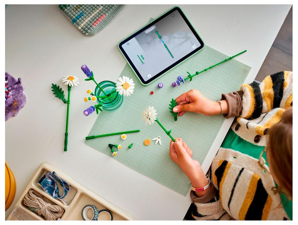 LEGO Botanicals Margaridas 11508 133 Peças - 3