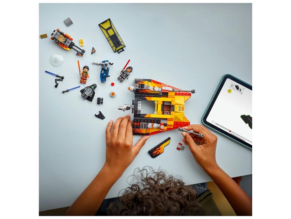 LEGO Burner Snowspeeder da Força 75414 349 Peças - 1