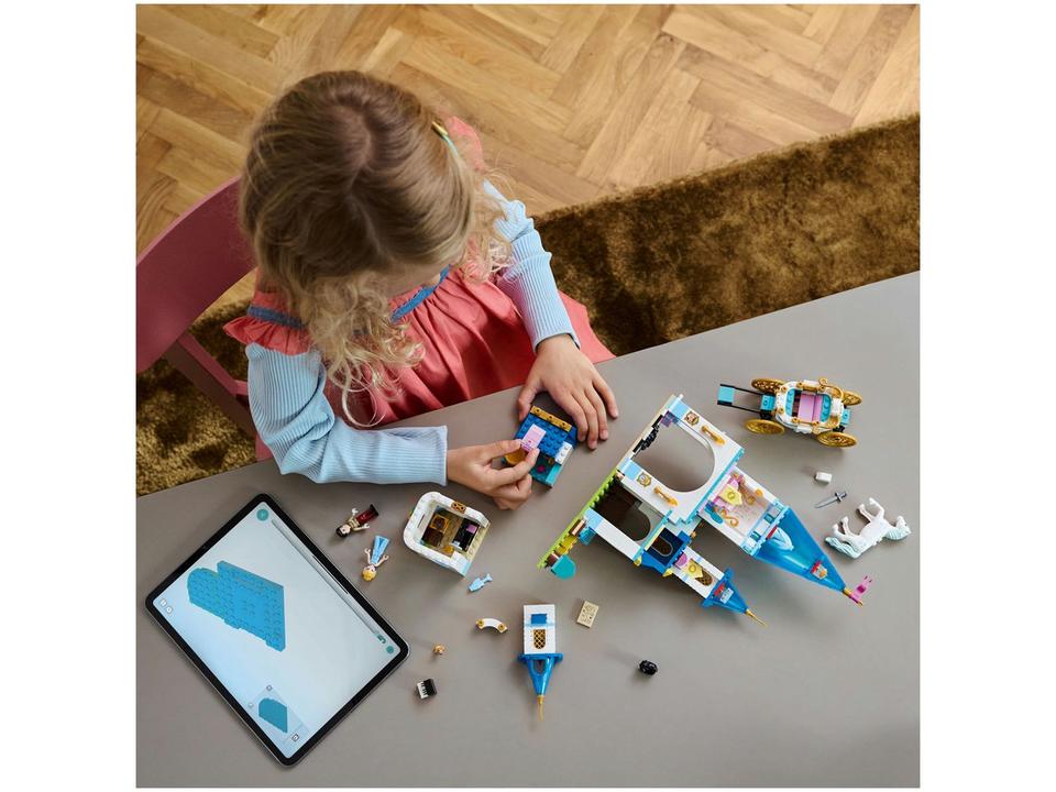 LEGO Castelo e Carruagem a cavalo da Cinderela - 1