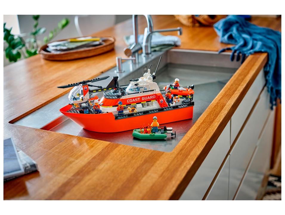 LEGO City Barco e Helicóptero de Resgate 60504 - 1
