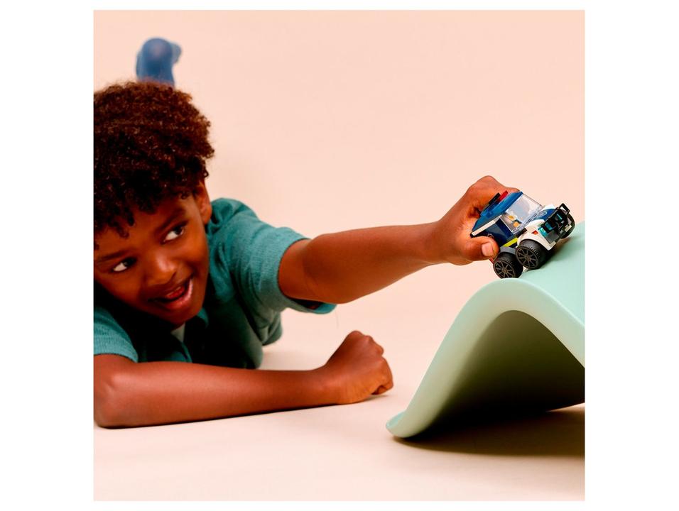 LEGO City Caminhão da Polícia 60481 71 Peças - 2