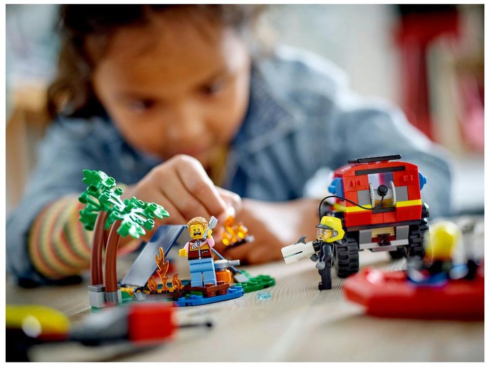 LEGO City Caminhão dos Bombeiros 4x4 com - 4