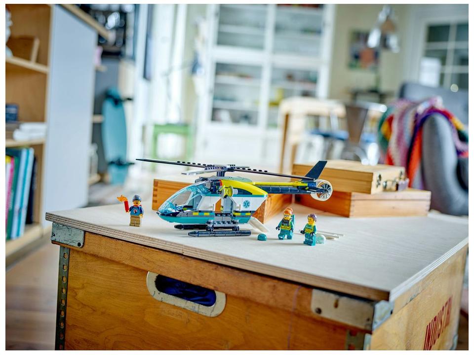 LEGO City Helicóptero de Resgate de Emergência - 5